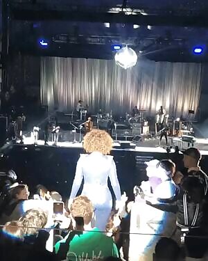 Sex-goddess Régine Chassagne is aware of her glorious big fat juicy ass driving fans wild. Especially her youngest admirers. Being the incredibly beautiful experienced mature woman, they all get as their first love. Wanting her to combine a role as their bride, girlfriend, mistress, mommy & wife.