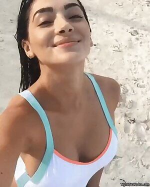 Cleavage and sideboob