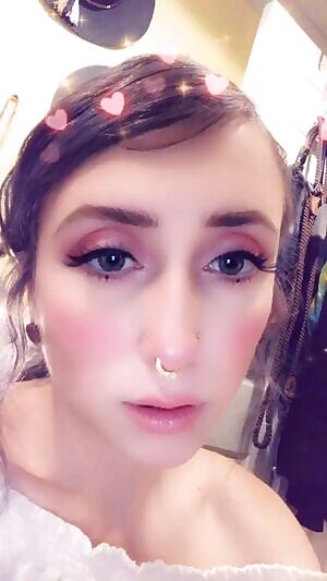 ❁ 𝙱𝚊𝚜𝚑𝚏𝚞𝚕 𝚋𝚊𝚋𝚢 𝚐𝚒𝚛𝚕 ❁