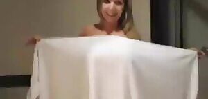 So great that the towel does not fall!😮