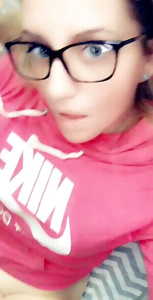 My Pussy Tastes SO Good! Why don’t you come have a taste! See Previews of my Premium Snapchat in the Comments! You don’t wanna miss content like this! 💋