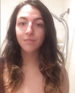 Busted a load to this shower beer chick