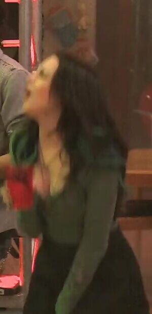 Elizabeth Gillies bouncy