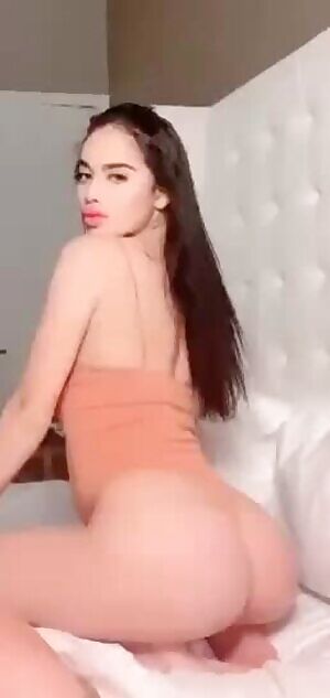 Little booties are great too 🍑