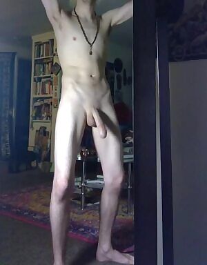 Bouncing my hung dick