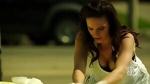 Anna Silk