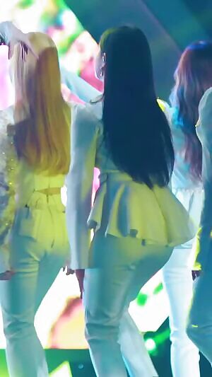 Loona - Hyunjin & Haseul 🍑
