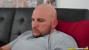 Stella Raee - Stretch And Tease