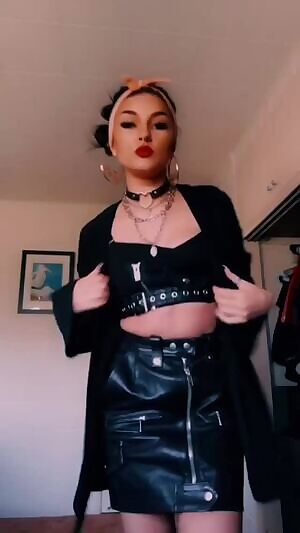 🥀god hates my outfit 🥀