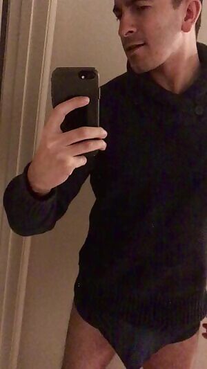 GIF TEASE- I heard you like bulges...