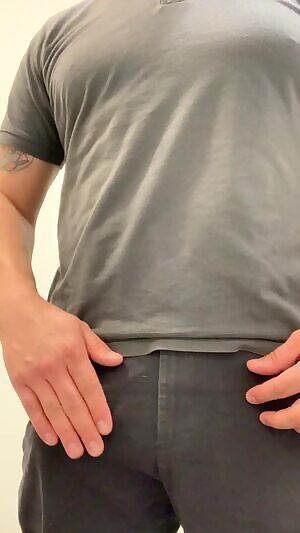 A little treat for those who sort by new :-) 🍆