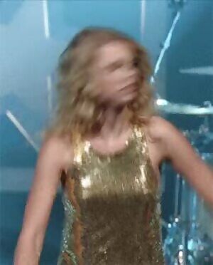 Taylor Swift has awesome jigglers 😍