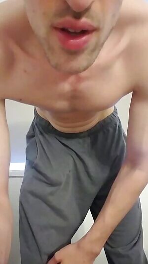 Do people actually stare at bulges irl?