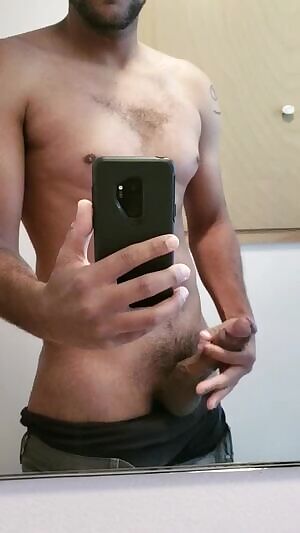 First time showing face. Stopped caring at this point 😎 PMs always welcome!