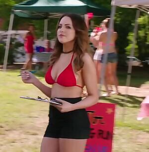 Elizabeth Gillies
