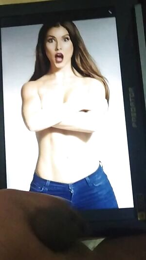 Amanda Cerny 😳😳