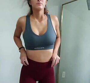 Hard to concentrate on her butt with a face like that