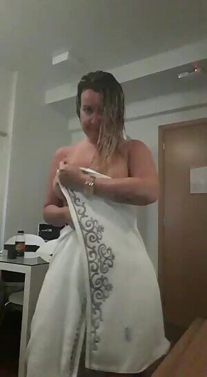 Is she Thick enogh?