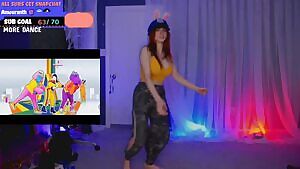 Amouranth dancing jiggles
