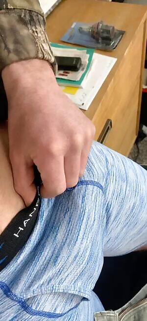 Imagine my nut thrusts in you 💦💦