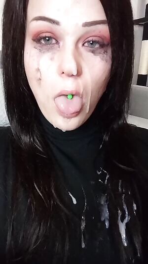 I Feel Prettier When I'm Ruined 😋🖤