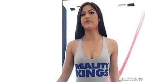 We Live Together / Realitykings - Carter Cruise, Gina Valentina, Abella Danger, Sloan Harper, Kendra Spade, Emily Willis, Gia Derza, Autumn Falls WLT S01E03: Bonding Time / 01.5.2020