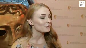 Sophie Turner begging you to cum for her