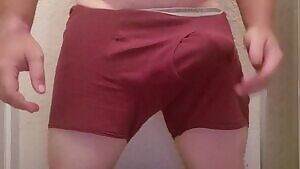 Got a little bulge going on 😋