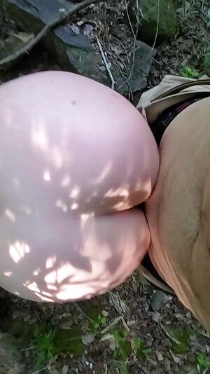 We had to get q little of the trail so that I could get off 😘