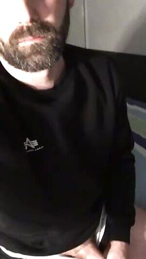 🎼I said, oooooh, I'm blinded by the lights No, I can't sleep until I feel your touch🎼