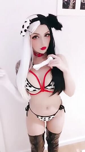 Cruella Likes Big Bones