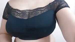Hello there.. tittydrop in my new black bralette.. upvote i you like ;)