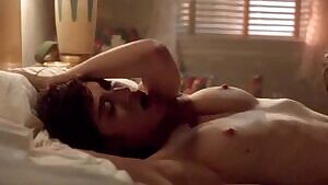 Lizzy Caplan