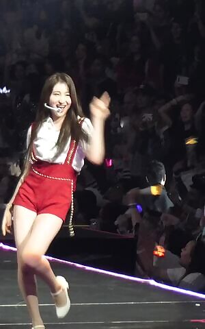 IZONE - Chaeyeon