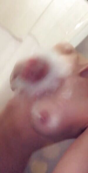 19 getting my pussy soapy clean for whoever want a bedtime snack