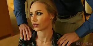 Nicole aniston