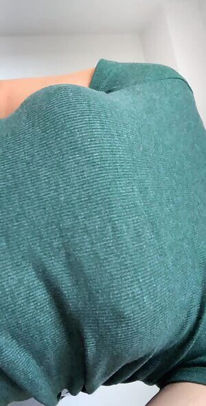 A good boob day for my tiny ones. can't stop touching them!