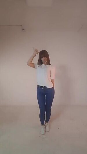 TWICE - Momo