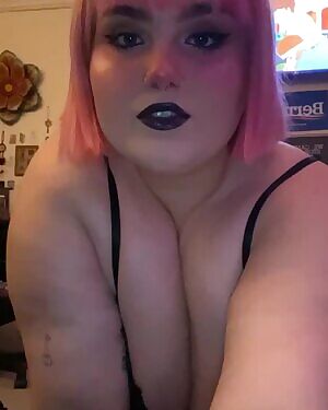 a pretty face like mine deserves to get fucked daily, don’t you think so? ✨💓😈