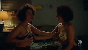 Anybody want to JO to Alia Shawkat and Ilana Glazer?