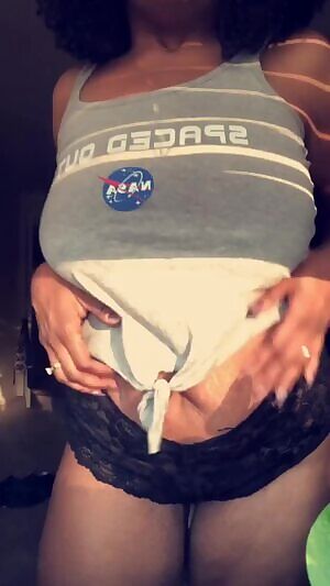 Titty drop for you 😁