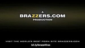 Taking The Bitches For A Stroll - Angelica Heart, Liza Del Sierra