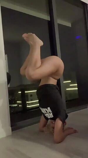 Butt and bare feet