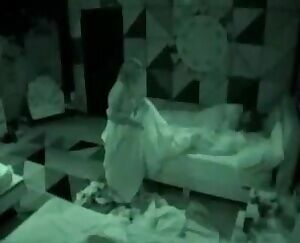 BB15 Amanda bare ass