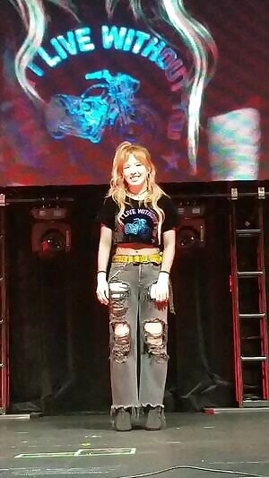 Red Velvet Wendy - Sexy dance @ Chicago Fanmeet