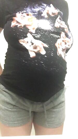 39 weeks pregnant! Selling lots of preggo content