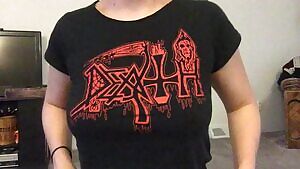 Bouncy tits o Death 😉🤘