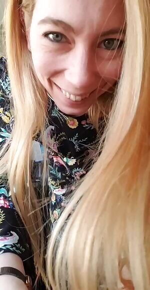 If they can take 10 minute smoke breaks, I can take 1 minute show-off breaks... 43