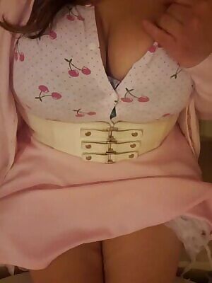 New spanking video only $10! Lowering the price has nothing to do with wanting to buy skins on Black Ops. 👀