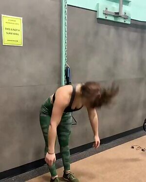 Love watching her stretch